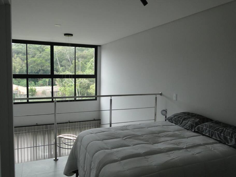 Loft Moderno Na Lagoa Apartment